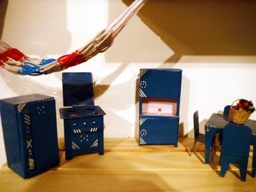 Brazilian dollhouse, complete with its rede, or hammock